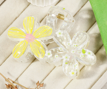 Load image into Gallery viewer, 8CM Transparent Hand - painted Flower Claw Clips