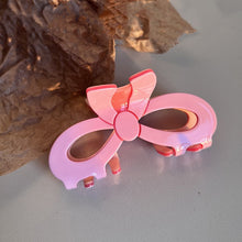 Load image into Gallery viewer, Cute Hollow - Shaped Hair Claw