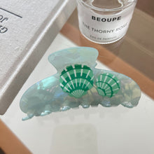 Load image into Gallery viewer, Ocean Animal Hair Claw