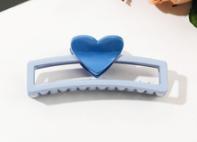 Load image into Gallery viewer, Cute Heart Hair Claw
