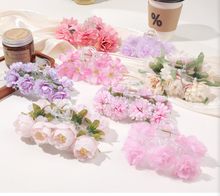 Load image into Gallery viewer, Artificial Flower Hair Claw
