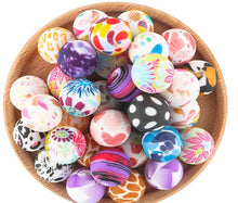 Load image into Gallery viewer, Painting 15mm Focal Beads
