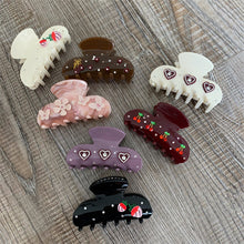 Load image into Gallery viewer, Berry Sweet Hair Claw 8CM
